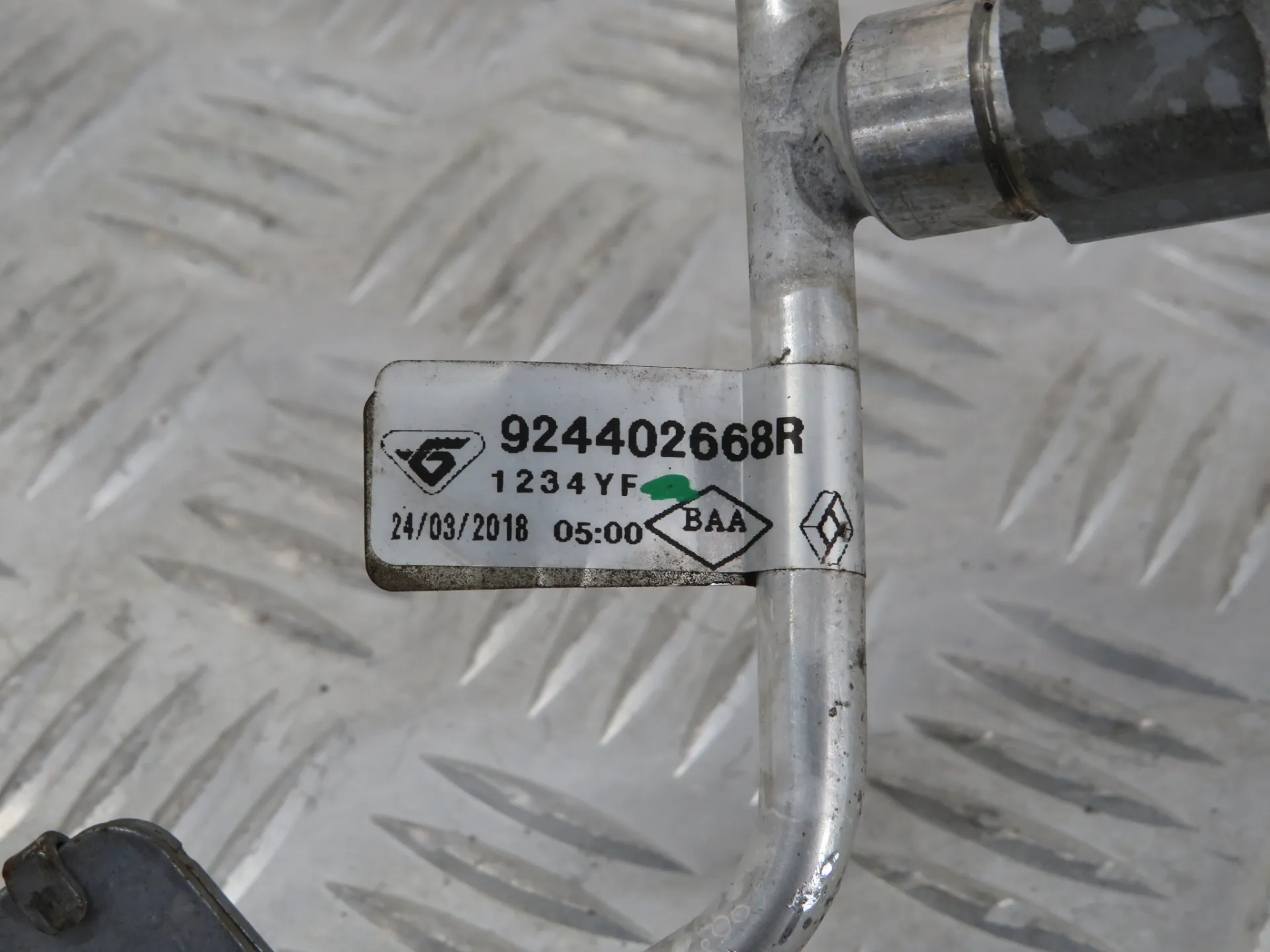 Tubo aria condizionata RENAULT Megane IV Grandtour (K9A/M_) Imagem-4