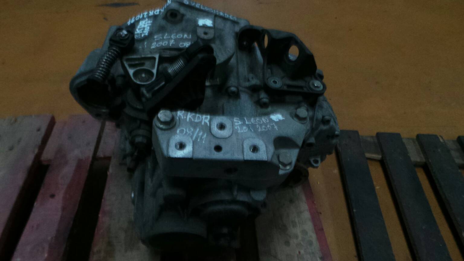 Manual gearbox SEAT Leon (1P1) Imagem-1