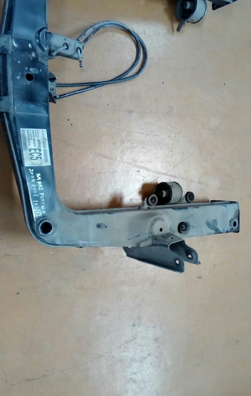 Rear subframe SMART City-Coupé (450) Imagem-3