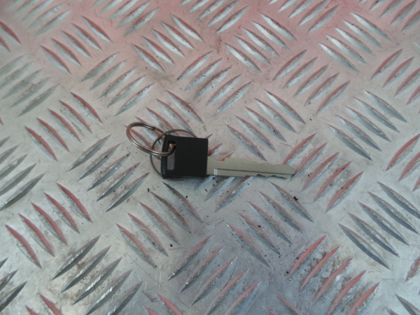 Canhão da ignição SUZUKI Swift III (MZ, EZ) Imagem-3