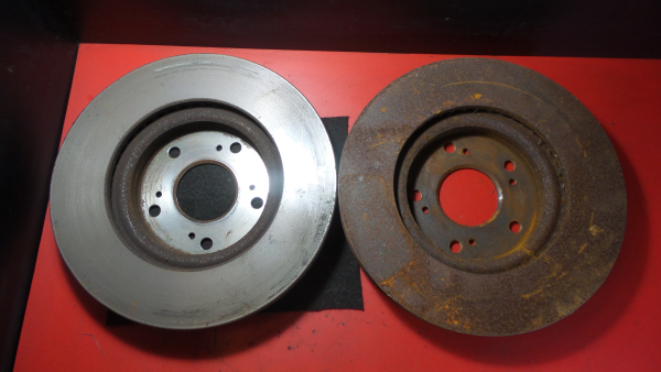 Disque de frein avant Droite HONDA Civic VIII Hatchback (FN_, FK_) Imagem-2