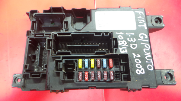 Scatola fusibili / SAM / BSI FIAT Grande Punto (199_) Imagem-1