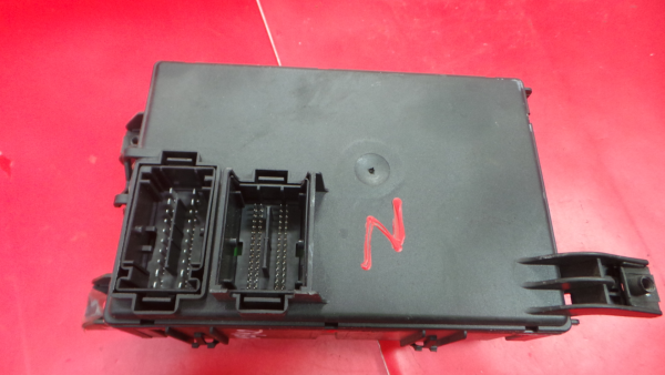 Boîte de fusibles / SAM / BSI FIAT Grande Punto (199_) Imagem-2