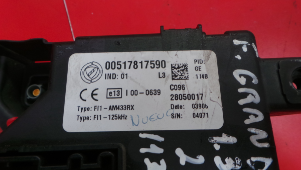 Boîte de fusibles / SAM / BSI FIAT Grande Punto (199_) Imagem-3