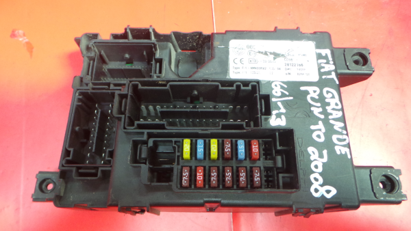 Scatola fusibili / SAM / BSI FIAT Grande Punto (199_) Imagem-1