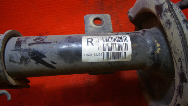 Amortecedor frente direito SUZUKI Swift III (MZ, EZ) Imagem-3