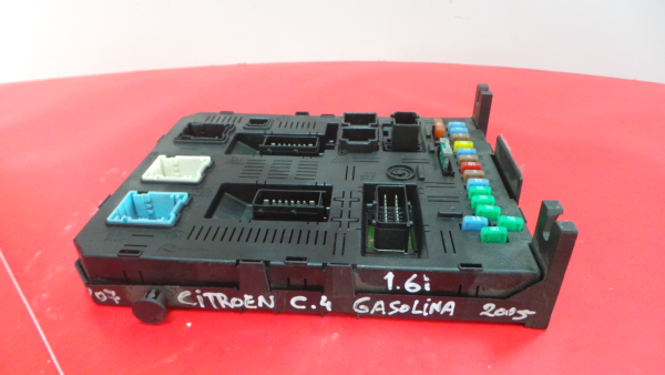 Fuse box / SAM / BSI CITROËN C4 I (LC_)