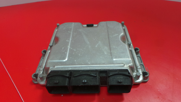Engine control unit / ECU CITROËN C5 I (DC_)