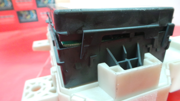 Boîte de fusibles / SAM / BSI MITSUBISHI Colt VI (Z3_A, Z2_A) Imagem-5