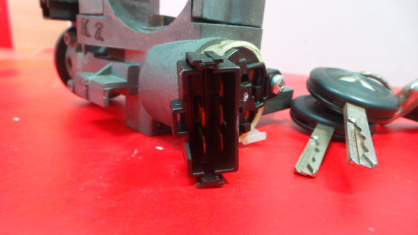 Barillet d’allumage MITSUBISHI Colt VI (Z3_A, Z2_A) Imagem-2