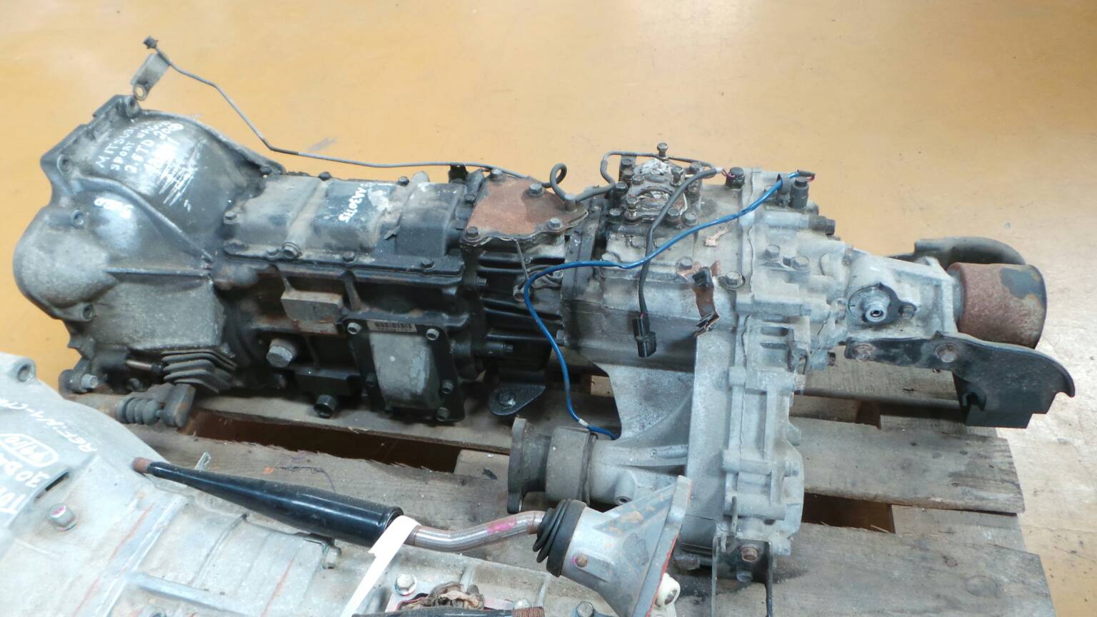 Cambio manual MITSUBISHI Pajero II (V2_W, V3_W, V4_W) Imagem-4