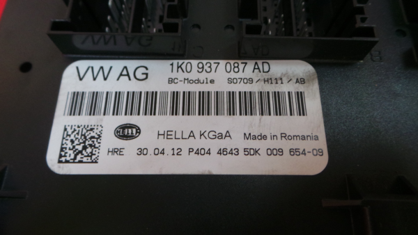 Caixa fusíveis / SAM / BSI SKODA Octavia II Hatchback (1Z3) Imagem-2