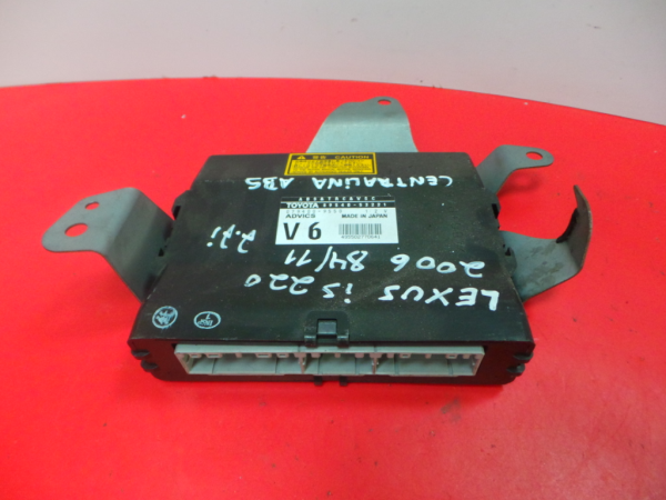 Centralina ABS LEXUS IS II (GSE2_, ALE2_, USE2_)