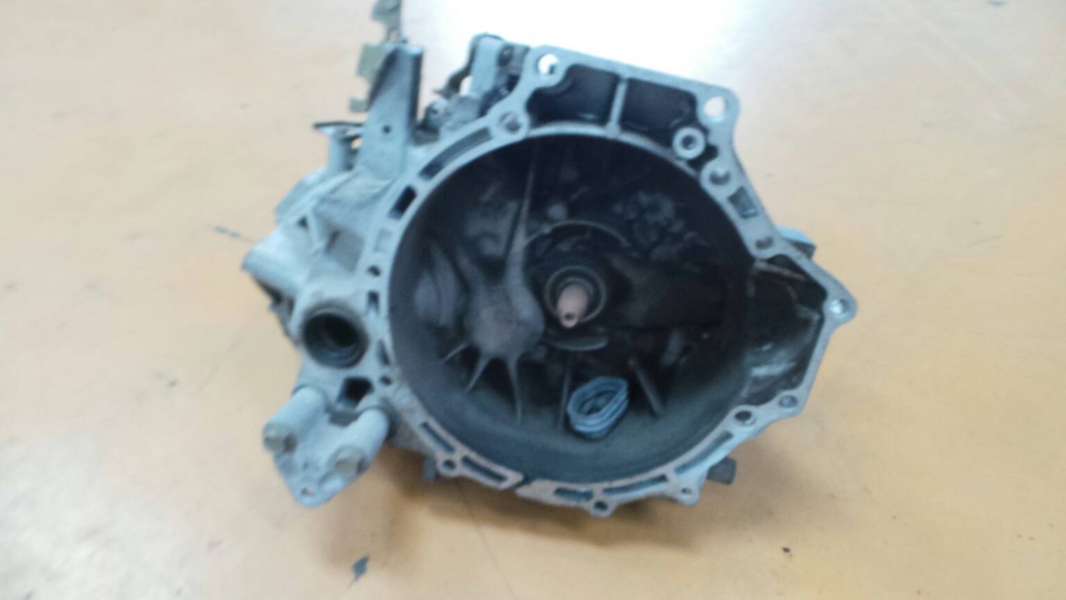 Cambio manual MAZDA 6 Hatchback (GG) Imagem-1