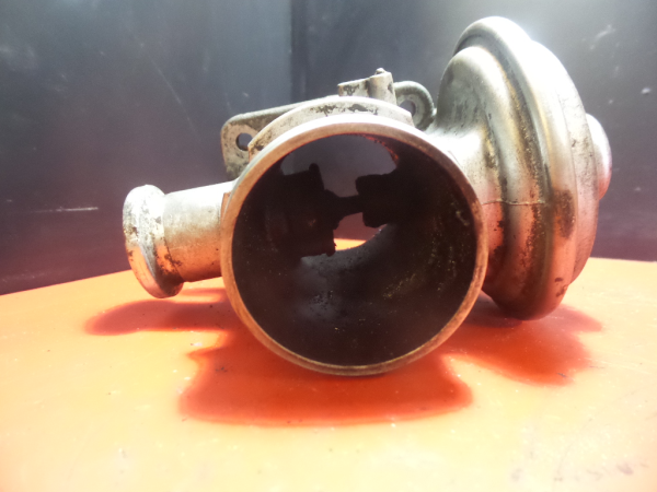 EGR valve LAND ROVER Freelander (L314) Imagem-3