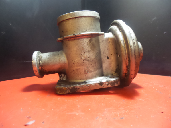 EGR valve LAND ROVER Freelander (L314) Imagem-2