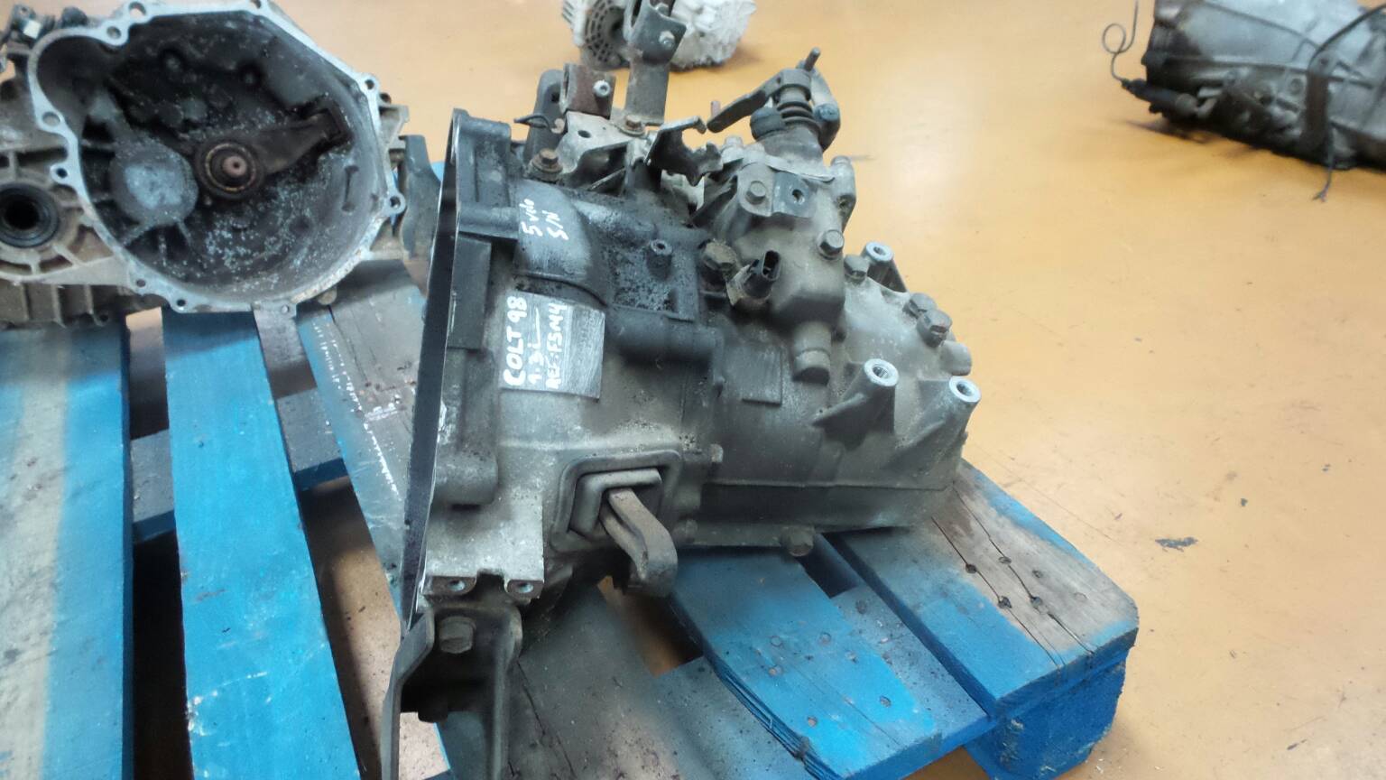 Boîte de vitesses manuelle MITSUBISHI Colt V (CJ_, CP_) Imagem-2