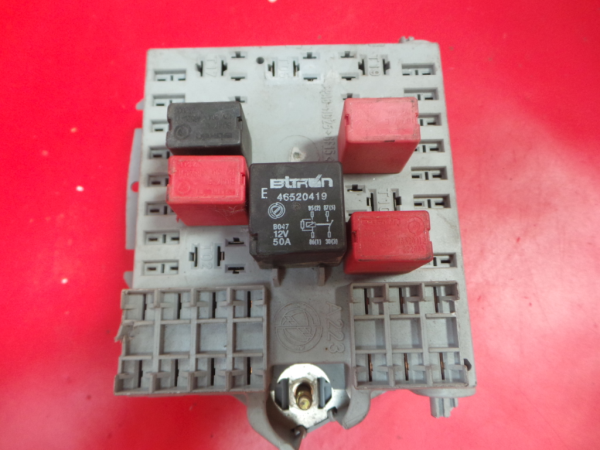 Scatola fusibili / SAM / BSI FIAT Punto (188_) Imagem-1
