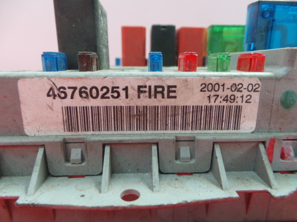 Scatola fusibili / SAM / BSI FIAT Punto (188_) Imagem-3