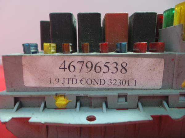 Scatola fusibili / SAM / BSI FIAT Stilo (192_) Imagem-3