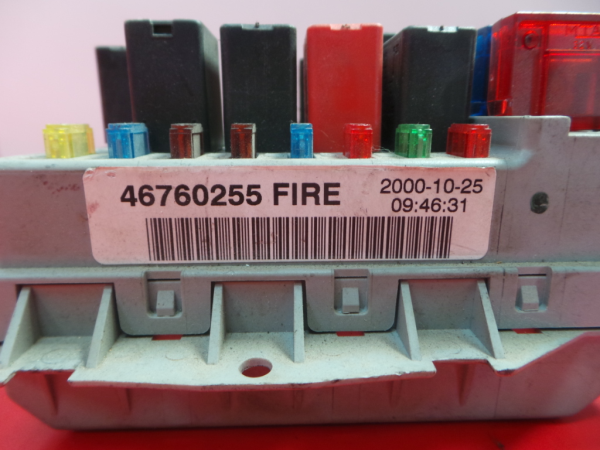 Scatola fusibili / SAM / BSI FIAT Punto (176_) Imagem-3