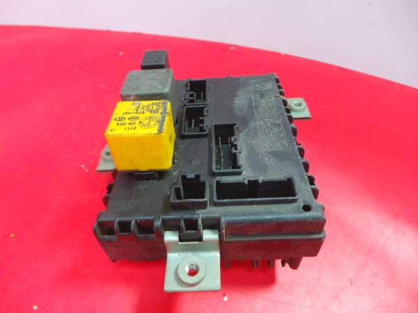 Scatola fusibili / SAM / BSI FIAT Punto (176_)