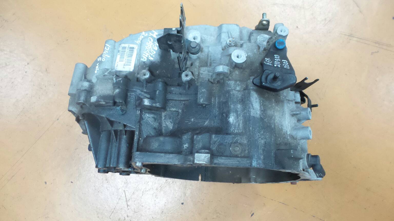 Boîte de vitesses manuelle MITSUBISHI Carisma Sedan (DA_)