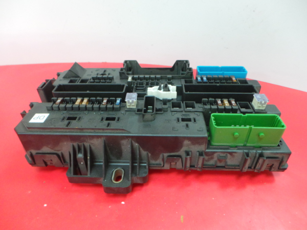 Fuse box / SAM / BSI OPEL Astra H Hatchback (L48)