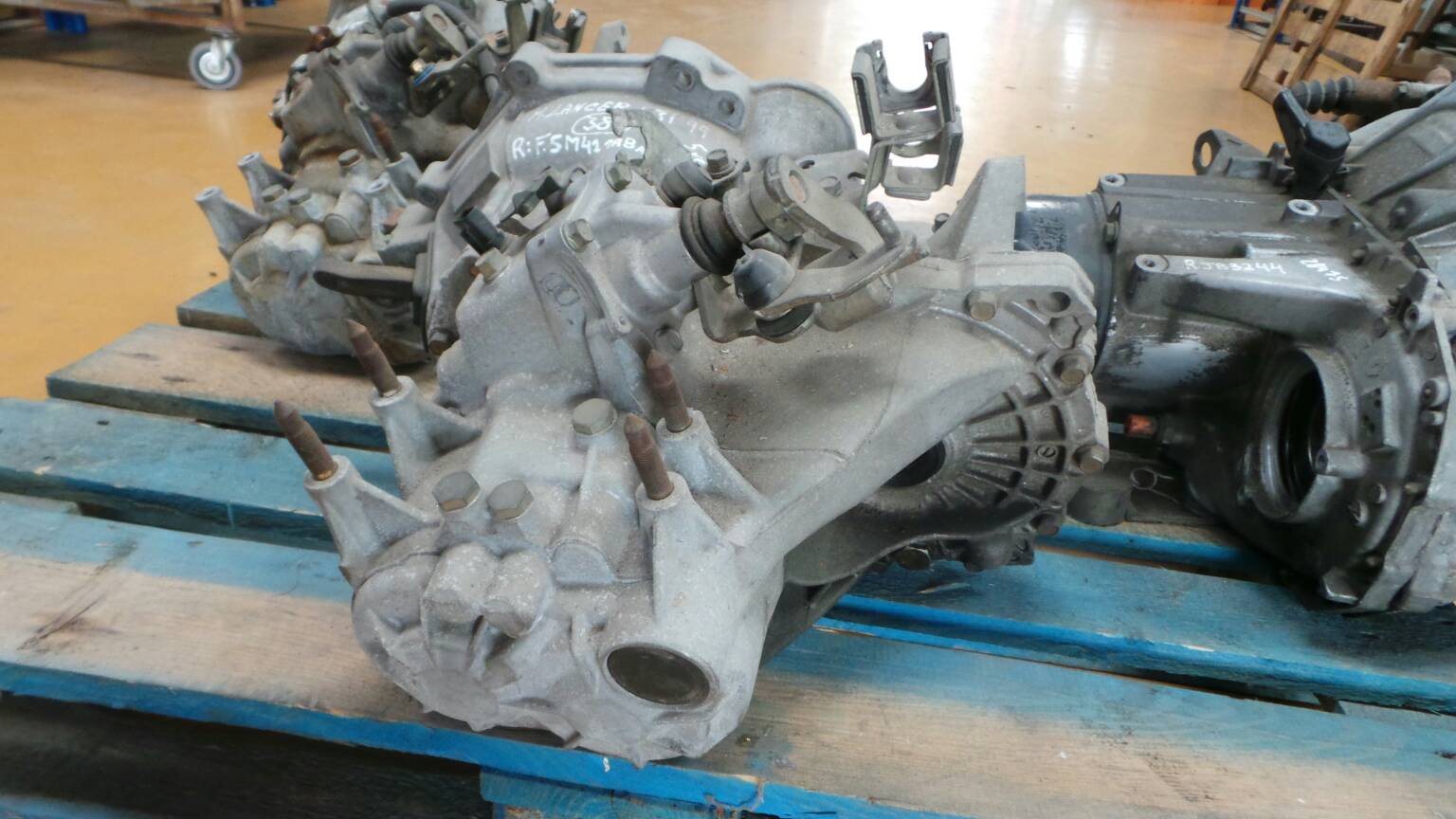 Boîte de vitesses manuelle MITSUBISHI Lancer VI Sedan (CJ_, CP_) Imagem-3