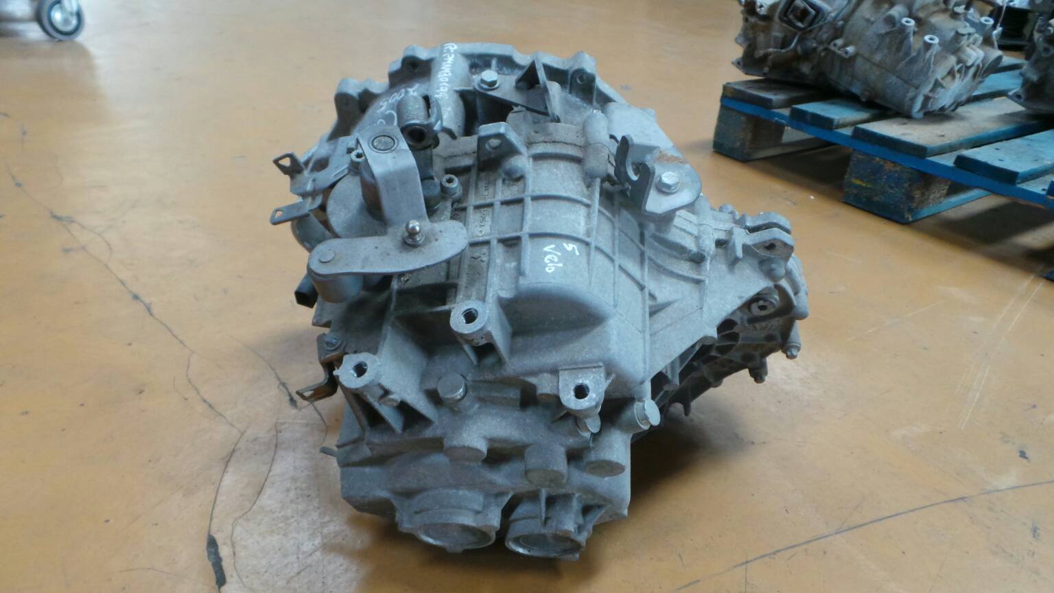 Boîte de vitesses manuelle MITSUBISHI Colt VI (Z3_A, Z2_A) Imagem-3