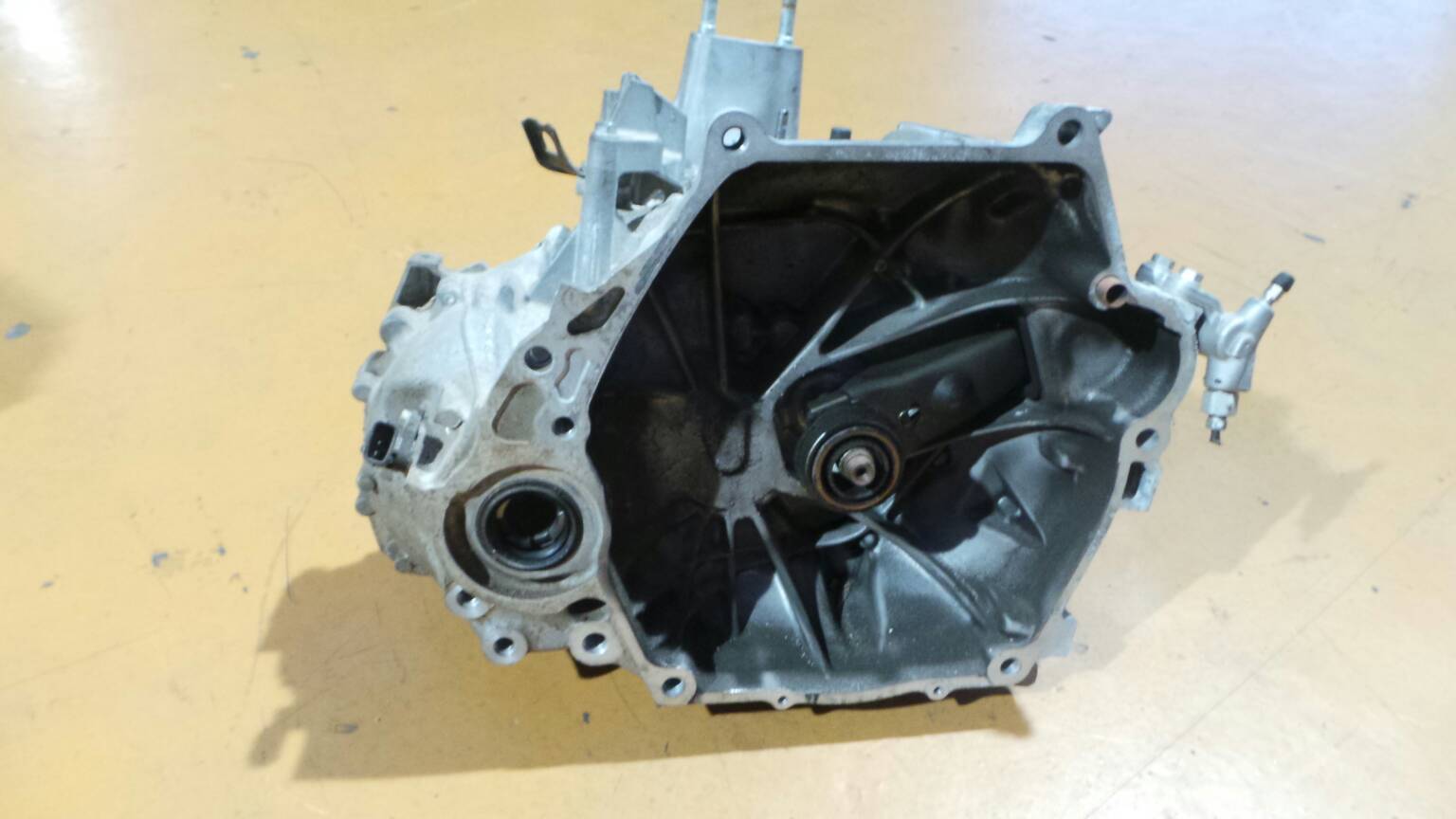 Caja de cambios manual HONDA Civic VIII Hatchback (FN_, FK_) Imagem-1