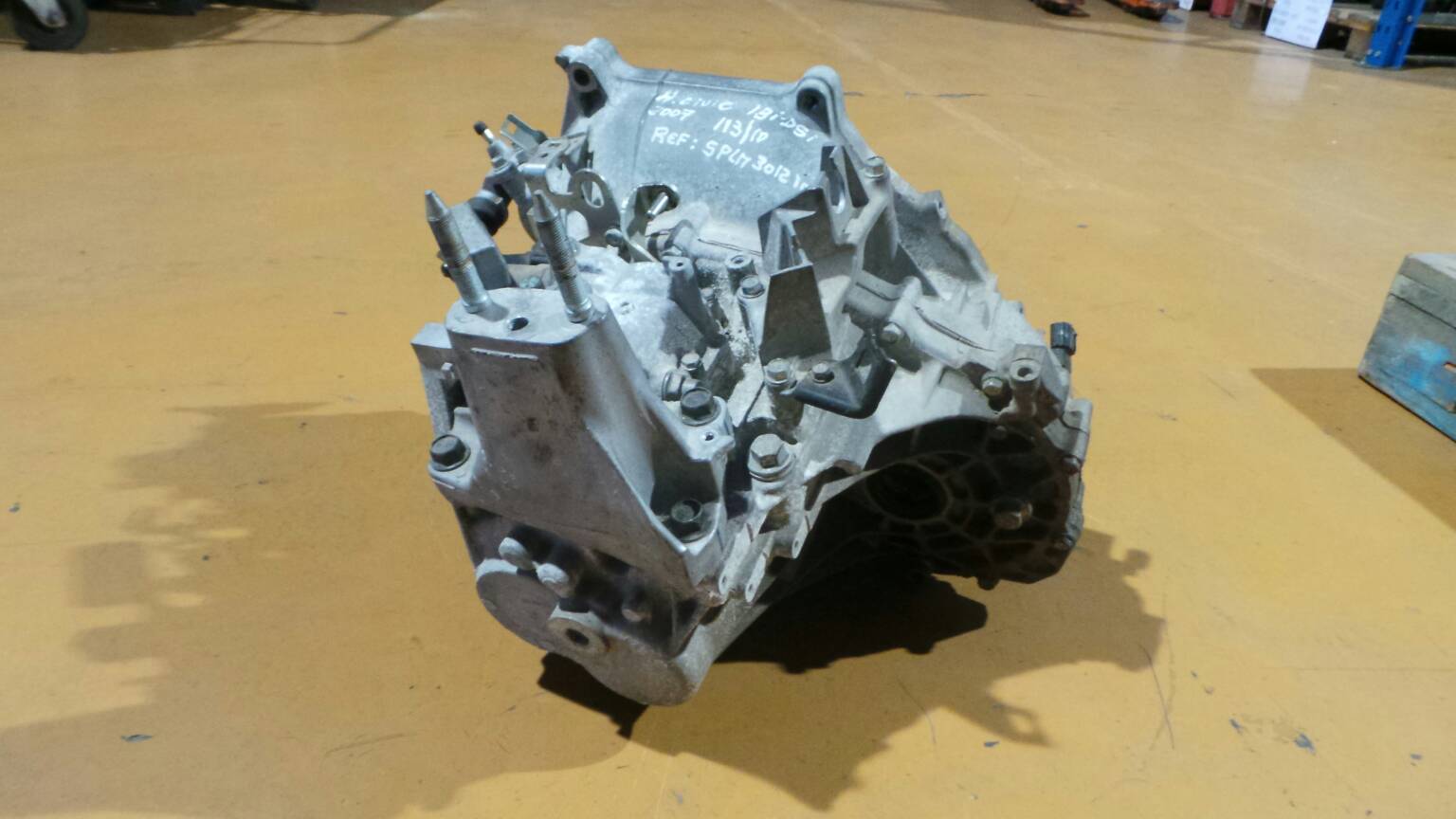 Caja de cambios manual HONDA Civic VIII Hatchback (FN_, FK_) Imagem-3