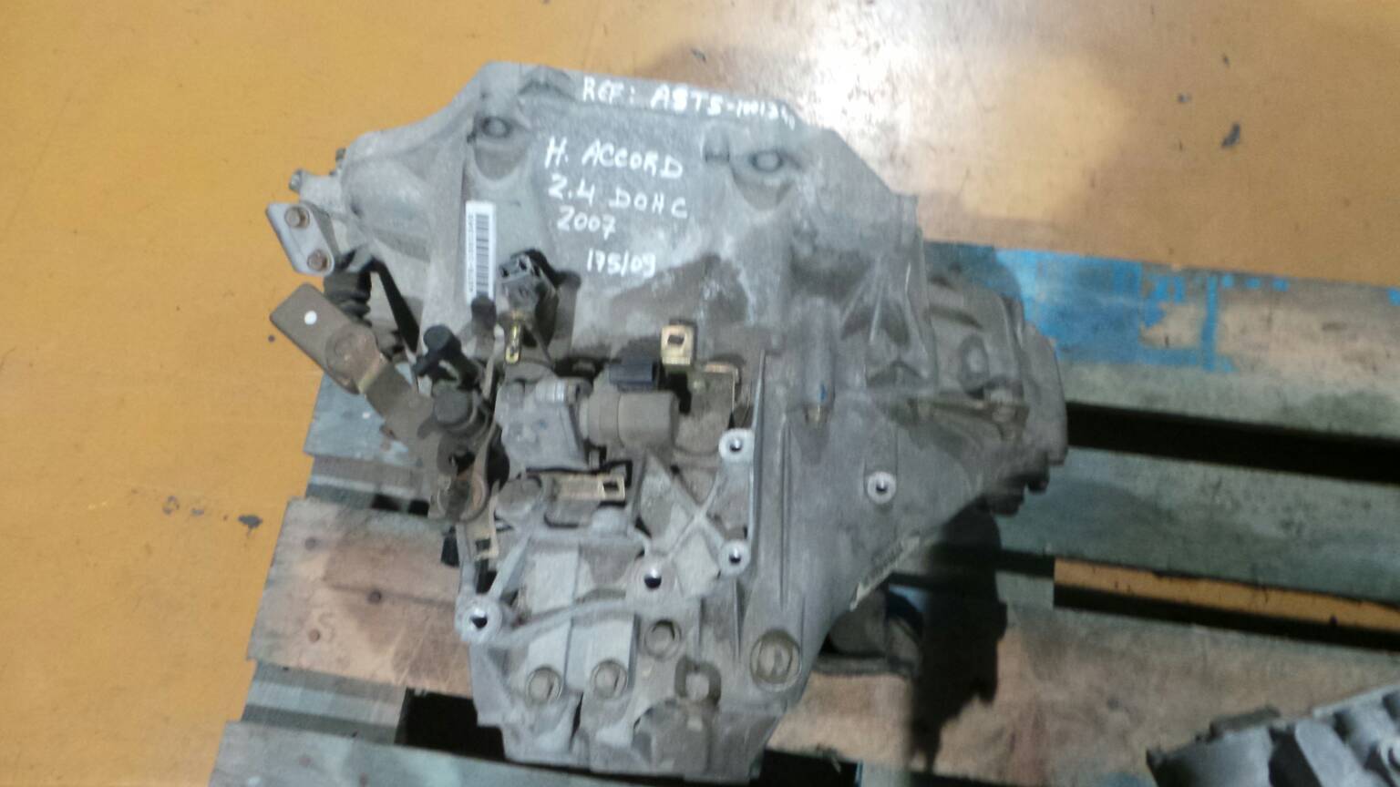 Manual gearbox HONDA Accord VII Sedan (CL_, CN_)