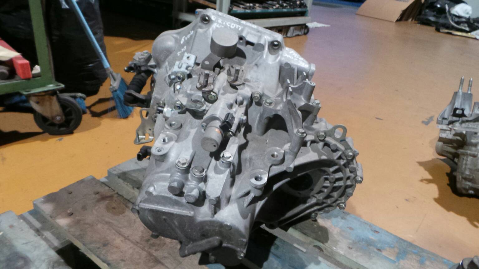 Manual gearbox HONDA Civic VIII Hatchback (FN_, FK_) Imagem-3