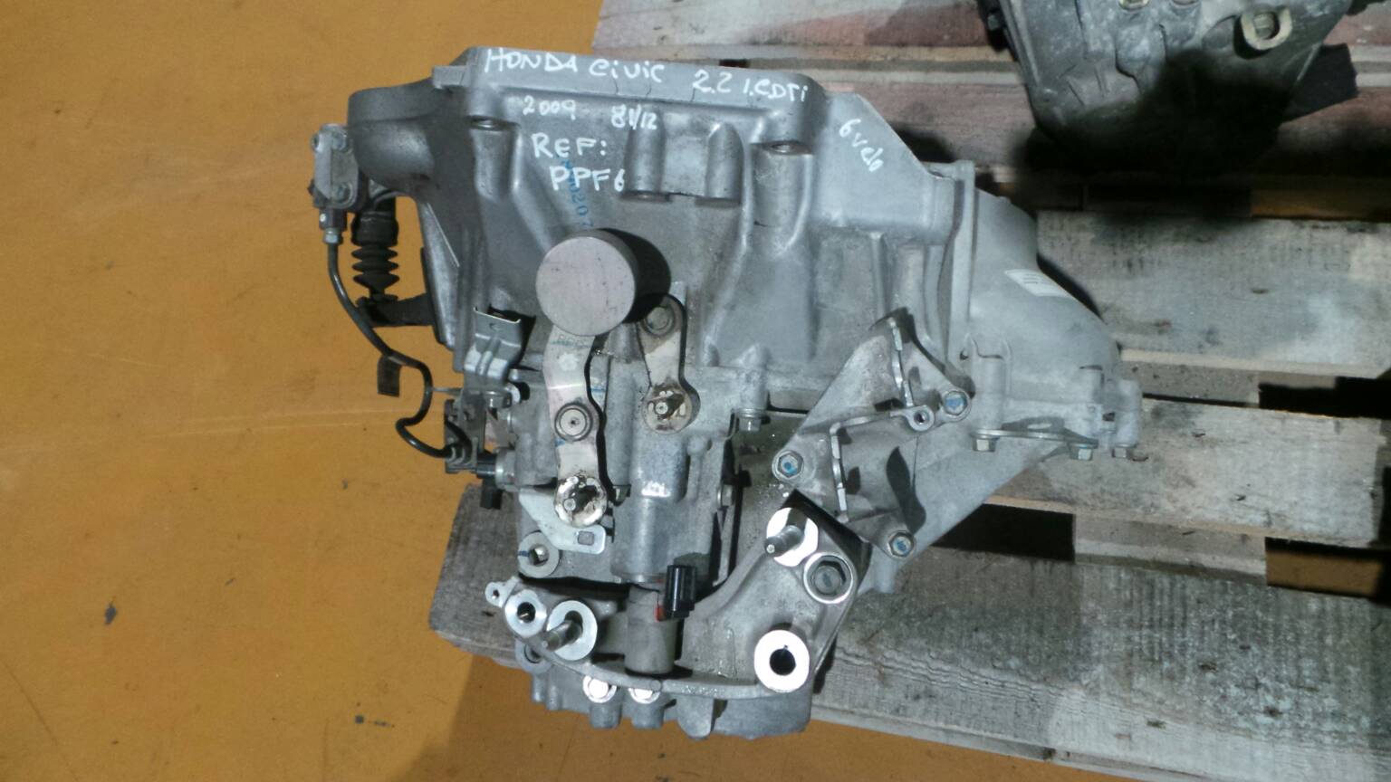 Manual gearbox HONDA Civic VIII Hatchback (FN_, FK_)