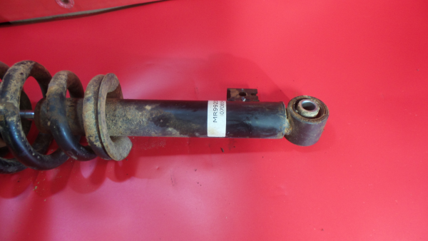 Amortiguador Trasero Derecho MITSUBISHI L 200 Pick Up (K6_T, K7_T) Imagem-2