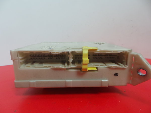 Scatola fusibili / SAM / BSI LEXUS IS II (GSE2_, ALE2_, USE2_) Imagem-1