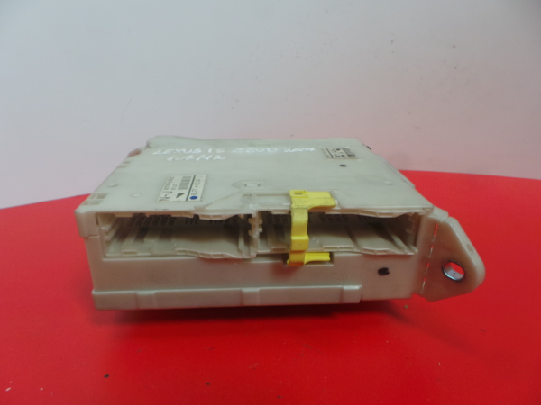 Caixa fusíveis / SAM / BSI LEXUS IS II (GSE2_, ALE2_, USE2_)
