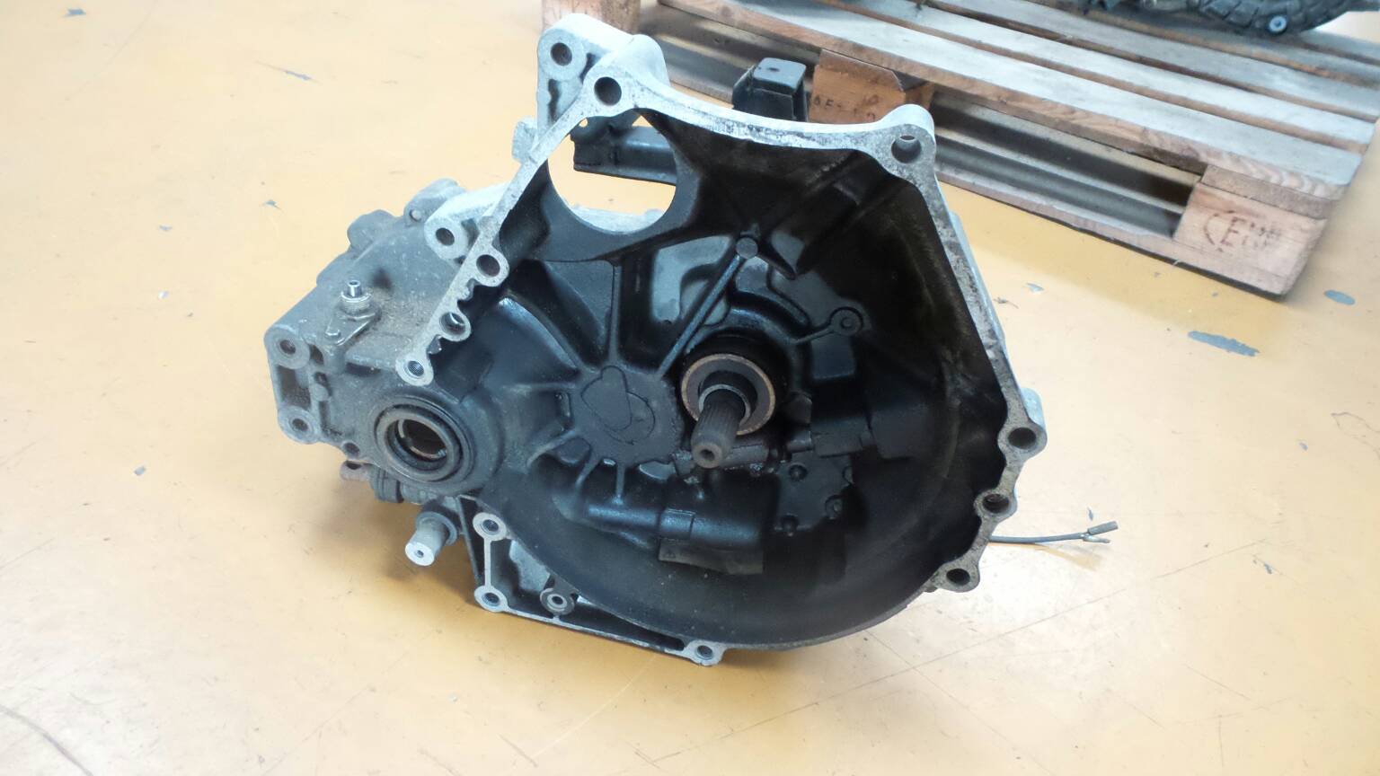 Manual gearbox ROVER 400 Sedan (RT) Imagem-1