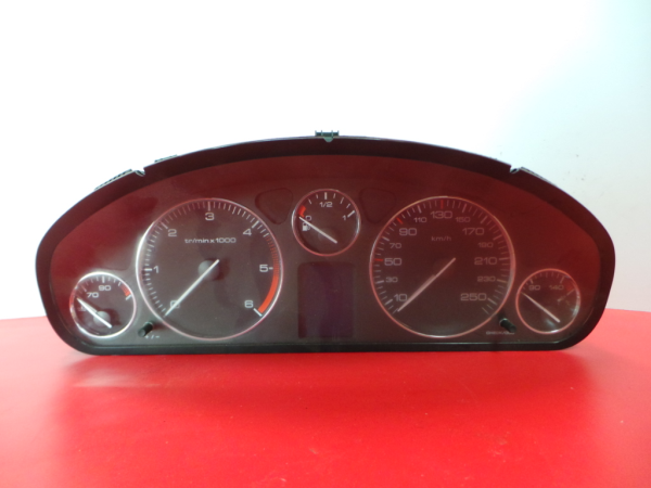 Quadro strumenti / Pannello strumenti PEUGEOT 407 (6D_)