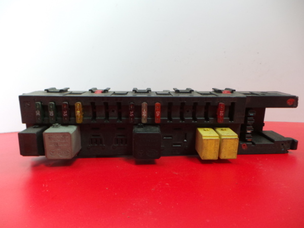 Sicherungskasten / SAM / BSI MERCEDES-BENZ Classe C (W204) Imagem-2