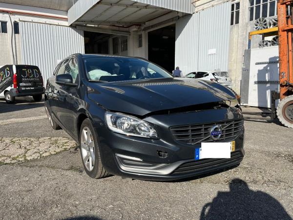 V60 I  VOLVO V60 I (155)