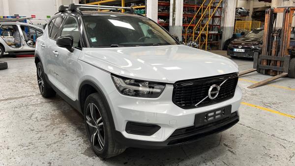 XC40  VOLVO XC40 (536)