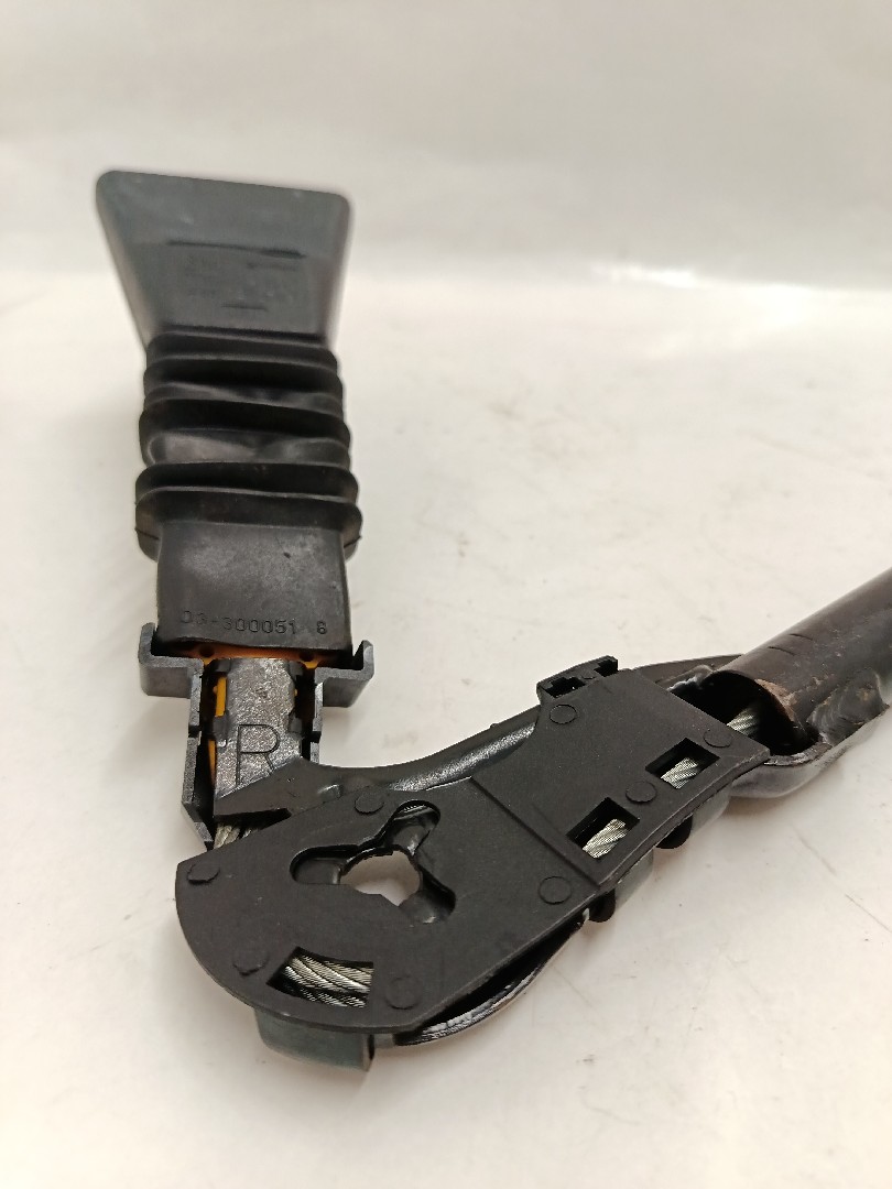 Pré-tensor cinto frente direito OPEL Corsa B Imagem-6