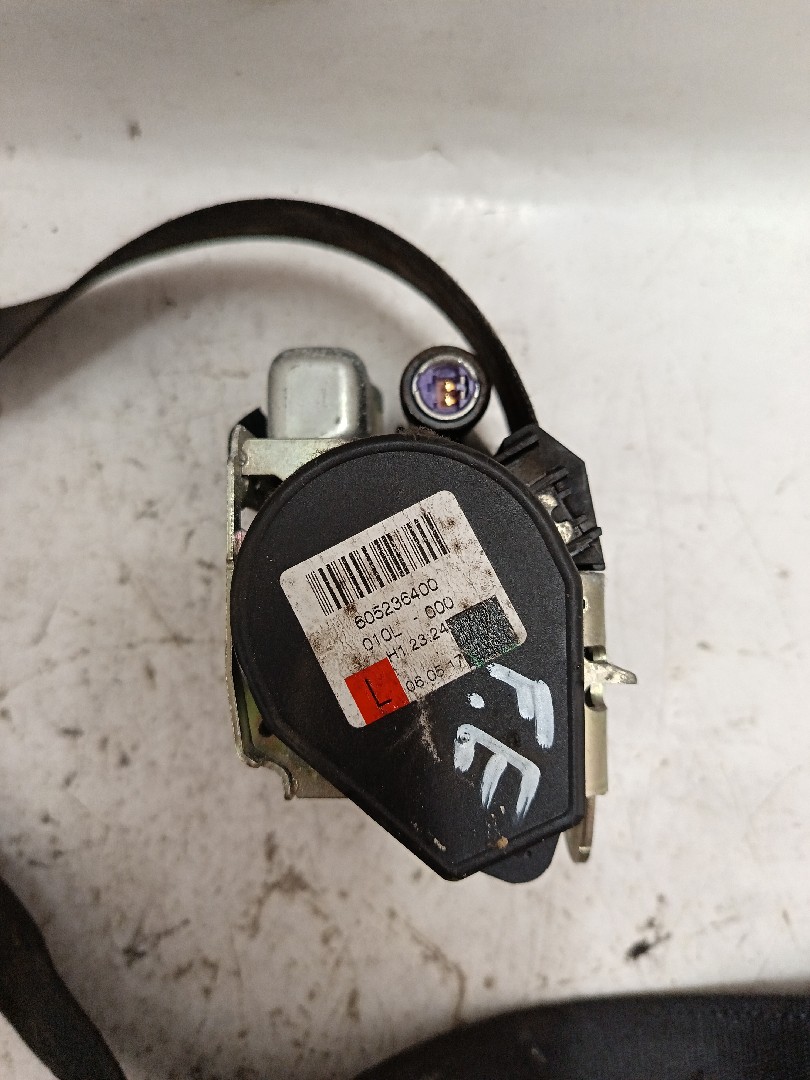 Left front seatbelt pretensioner OPEL Corsa D Imagem-2