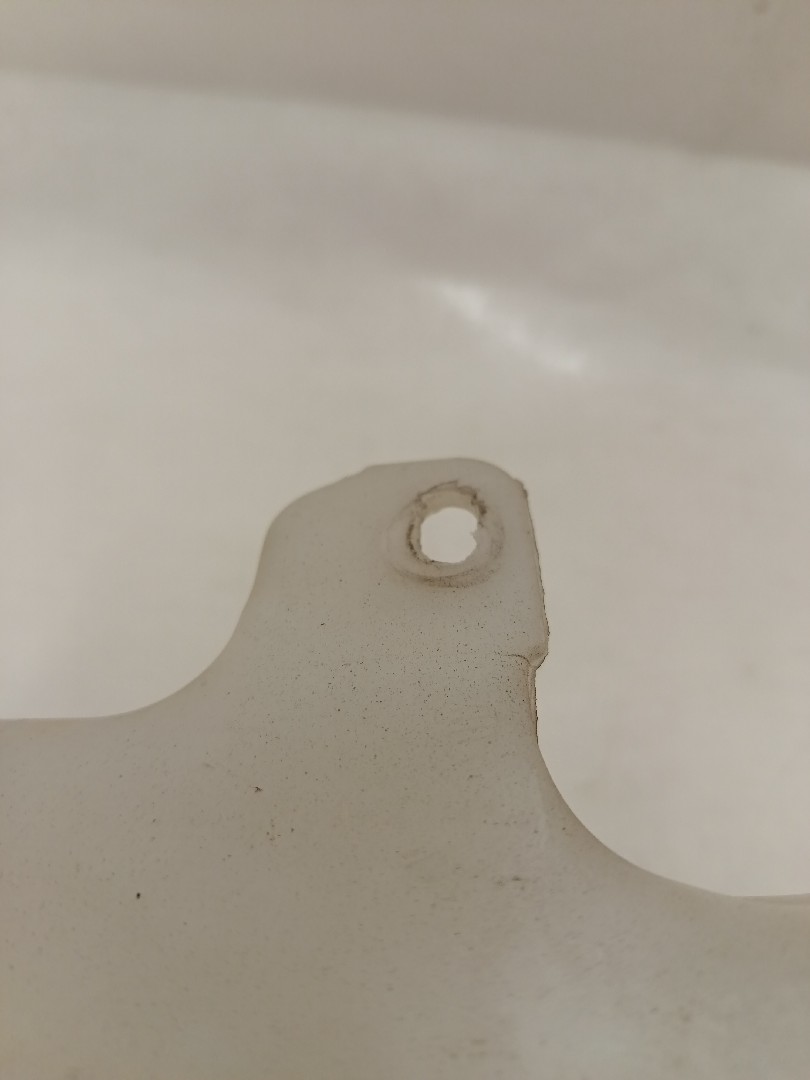 Windshield washer tank FORD Fiesta VI (CB1, CCN) Imagem-3