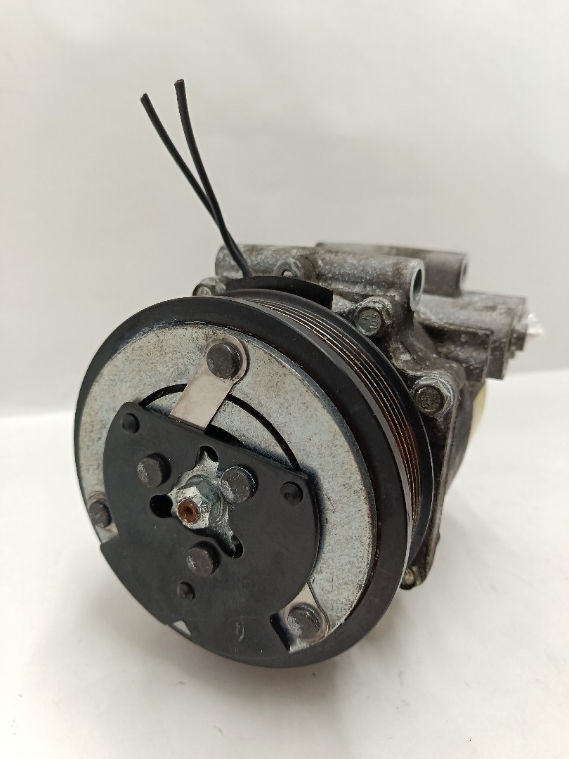 Compressor AC FORD Fiesta VI (CB1, CCN) Imagem-1