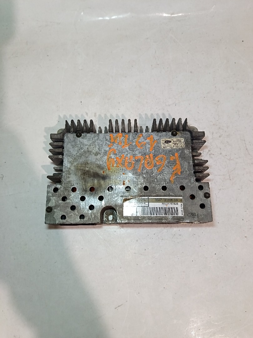 Amplificador de colunas FORD - ID S_1515