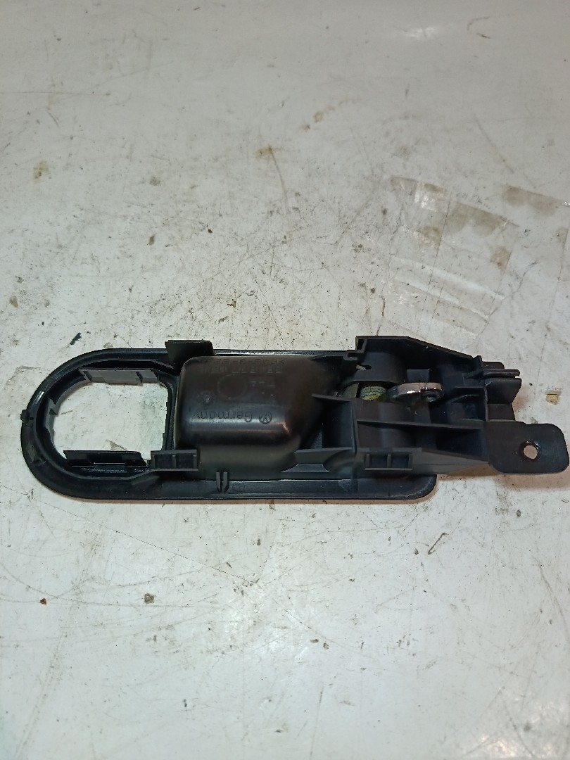 Puxador interior porta frente esquerdo VOLKSWAGEN Golf IV (1J1) Imagem-1