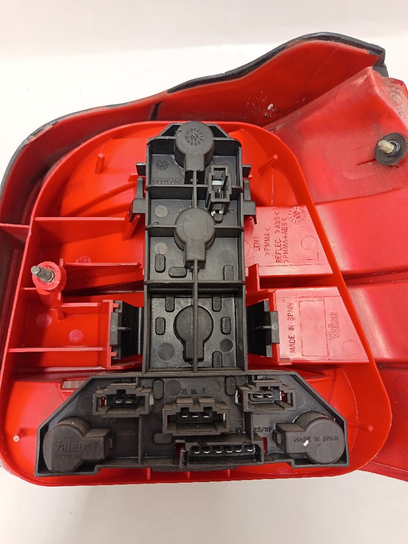 Left Tail light VOLKSWAGEN Golf IV (1J1) Imagem-5